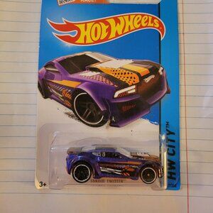 Hot Wheels HW City 2015 HW All-Stars Torque Twister ©2013  -- ITEM #1480